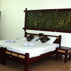wayanad-gate-resort.kerala-hotels.net/